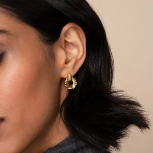 Mejuri Croissant Dome earrings